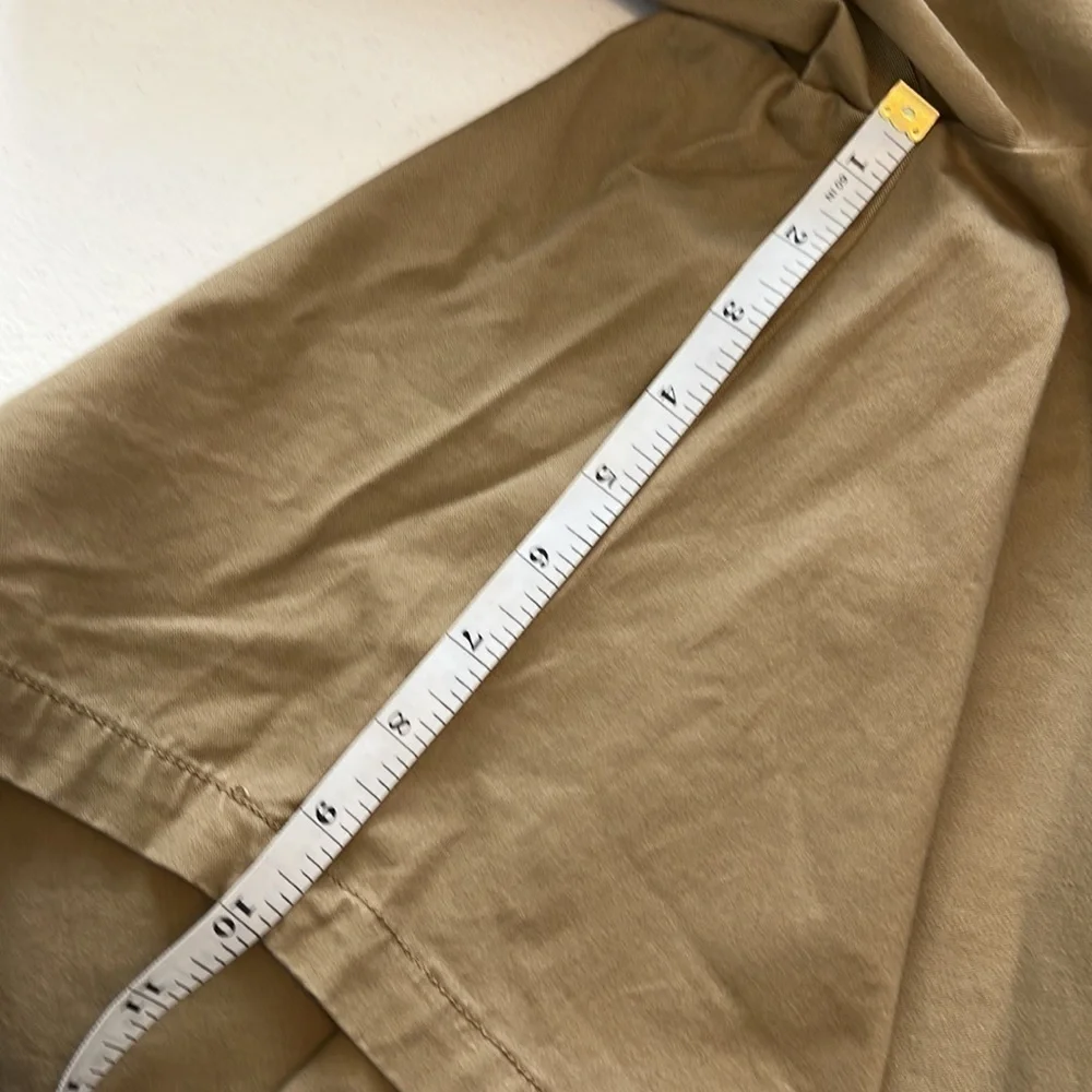Old Navy Tan Ultimate Slim Flat Front Shorts Sz 40